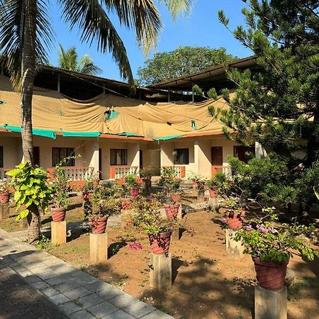 Villa Sol Beach Resort Baga Exterior foto